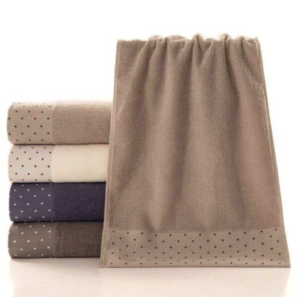 Cotton Towel with Circles Pattern